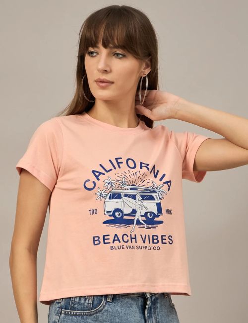 Women's fitted T-shirt